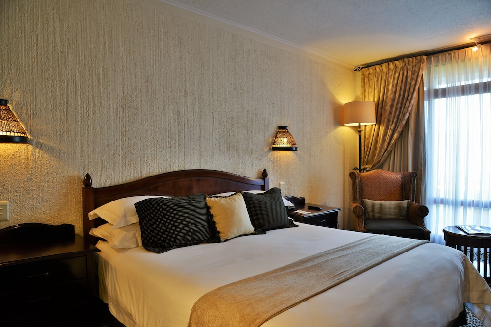 Standard Queen Room photo 2