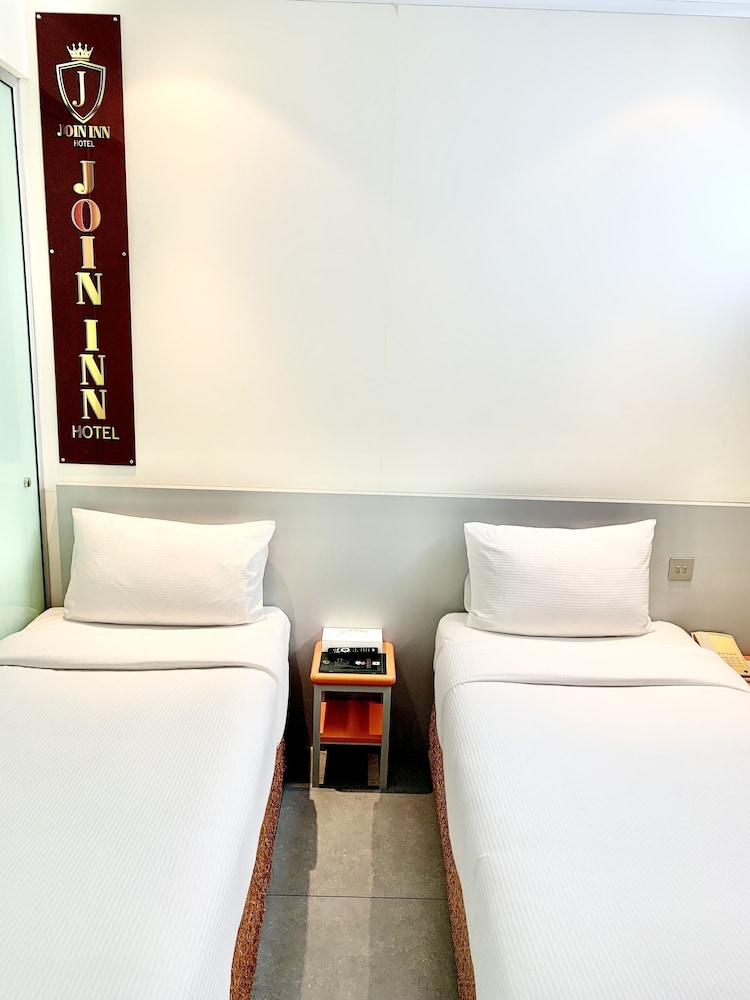 Standard Twin Room photo 3