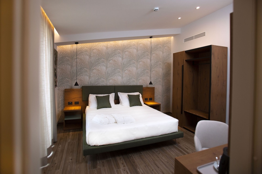 Double Room - Photo 4