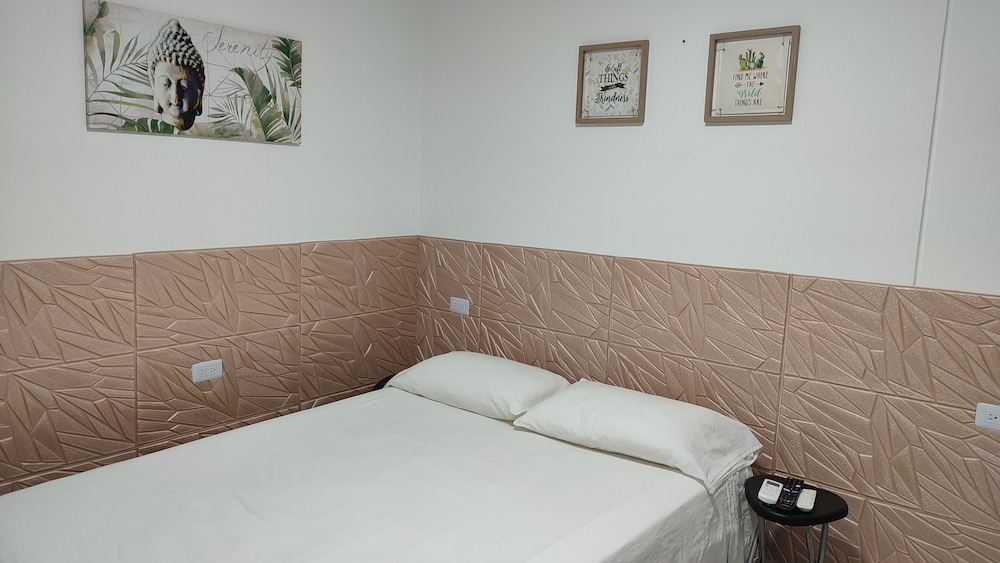 Basic Apartment, 1 Double Bed, Non Smoking photo 1