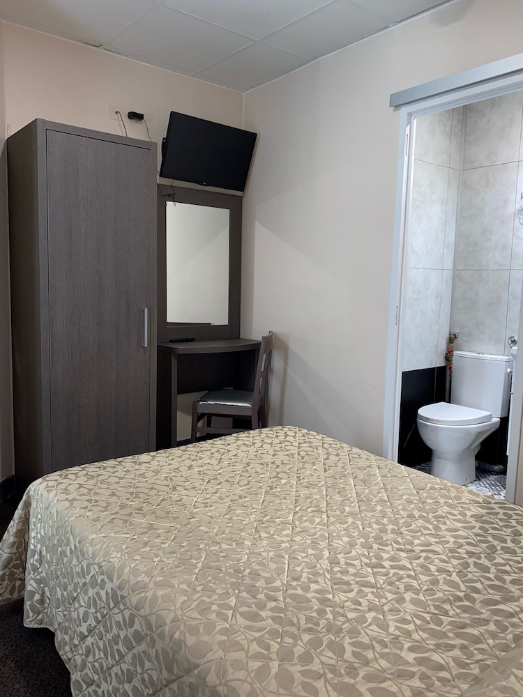 Single Room photo 3