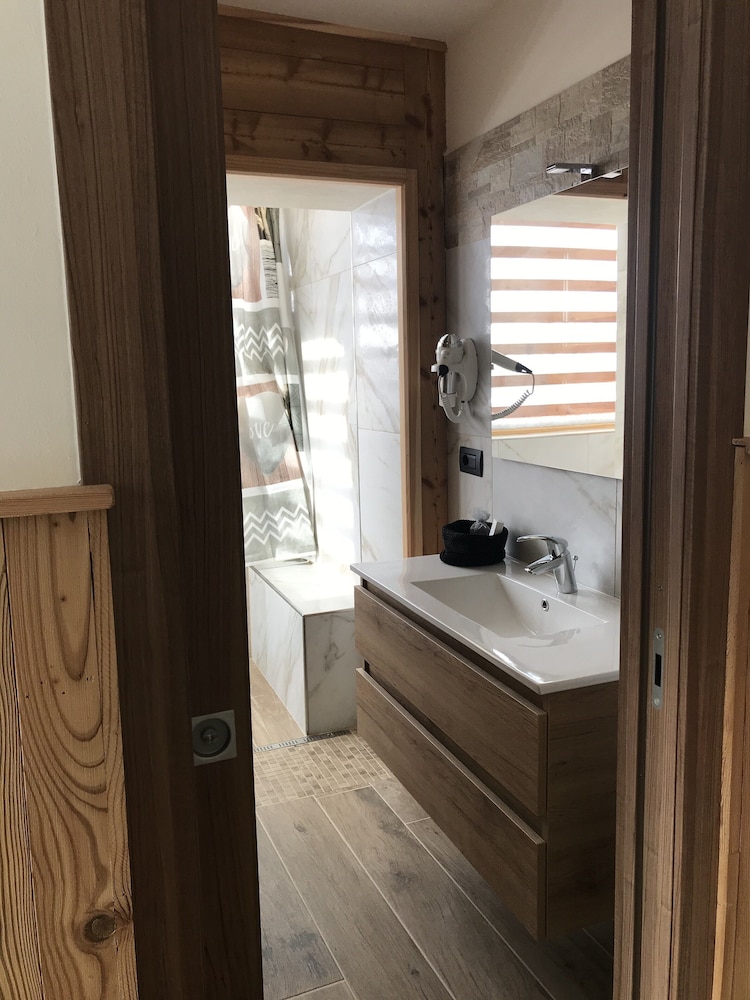 Premium Room photo 2