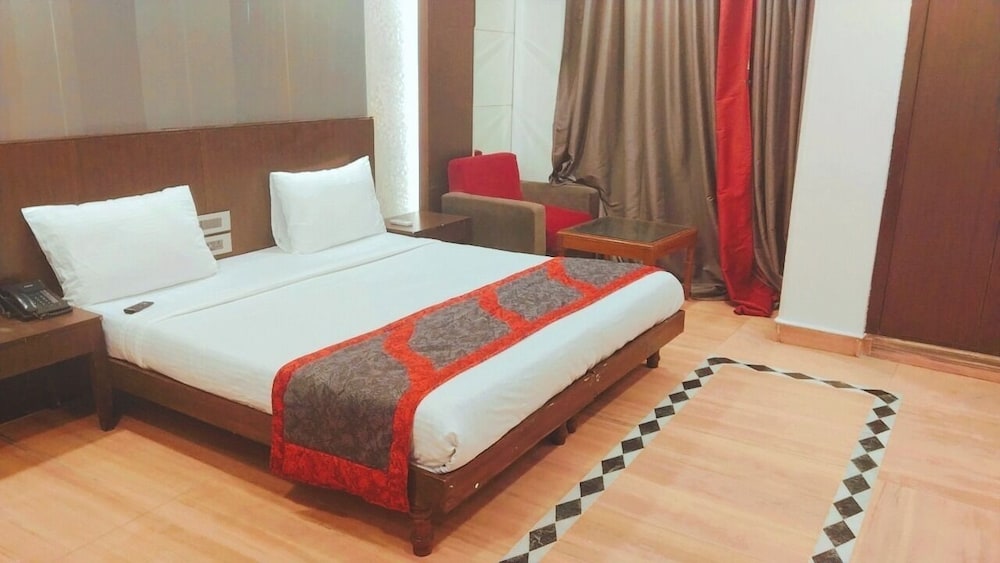 Deluxe Double or Twin Room - Photo 1