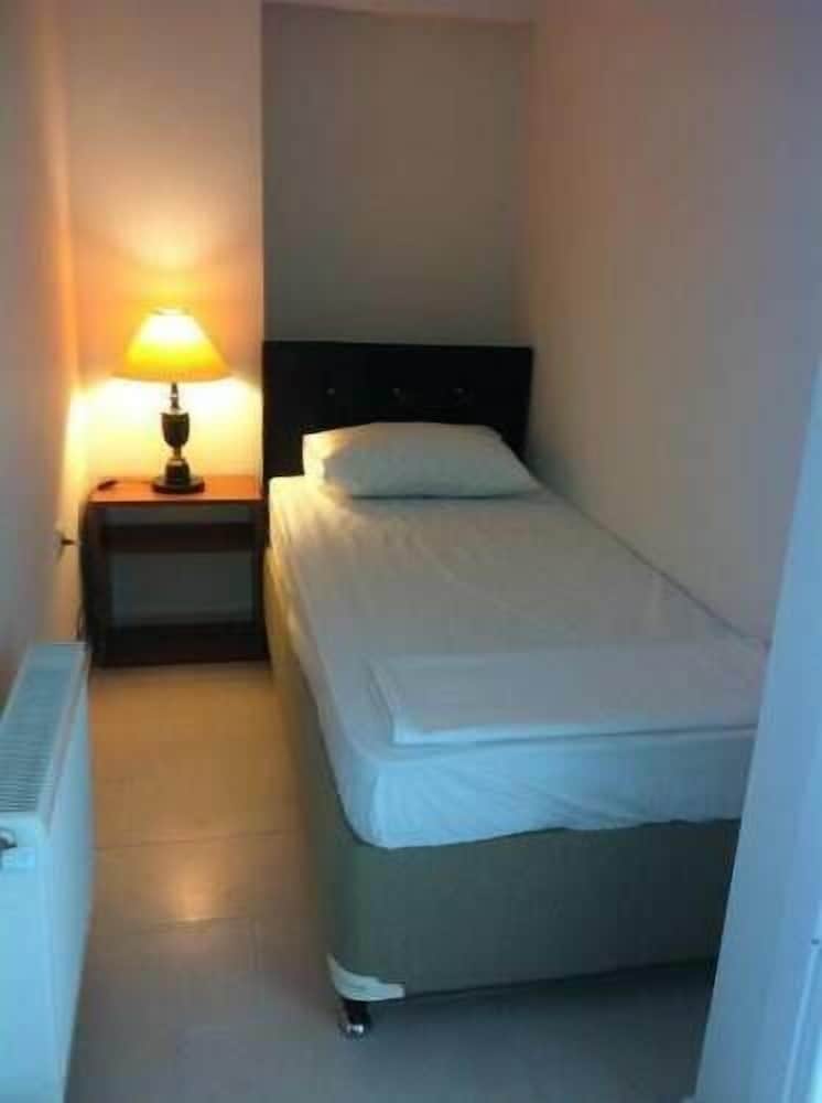 Family Apartment photo 3