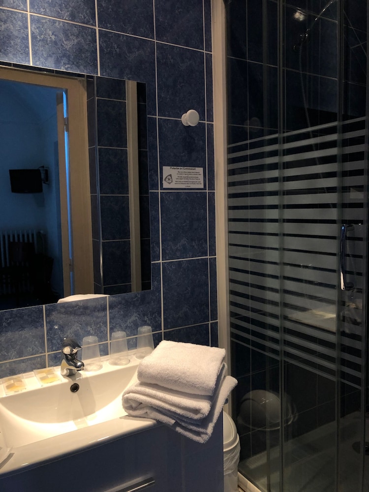 Standard Triple Room photo 2
