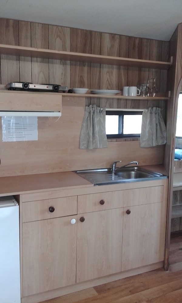 Comfort Cabin, 1 Double Bed, Kitchenette photo 3