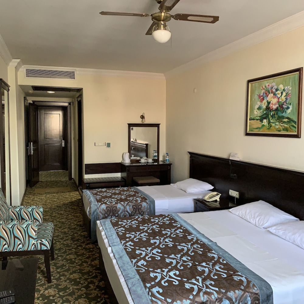 Standard Triple Room photo 1