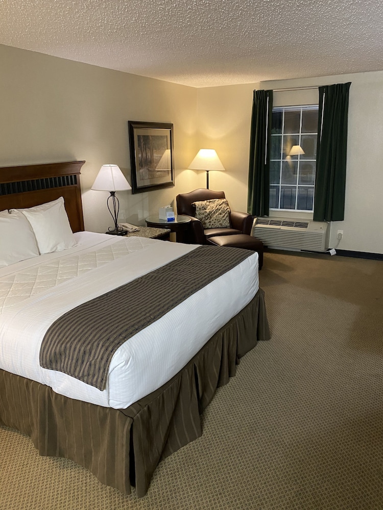 Room, 1 King Bed, Accessible, Non Smoking - Photo 3