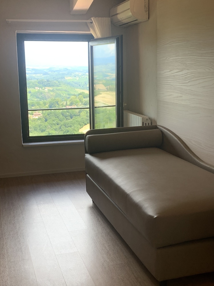 Double Room, Hill View - Photo 1