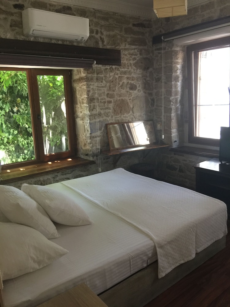 Suite, Sea View photo 1