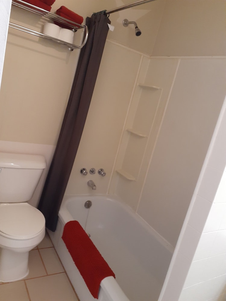 Economy Triple Room, 1 Bedroom photo 2