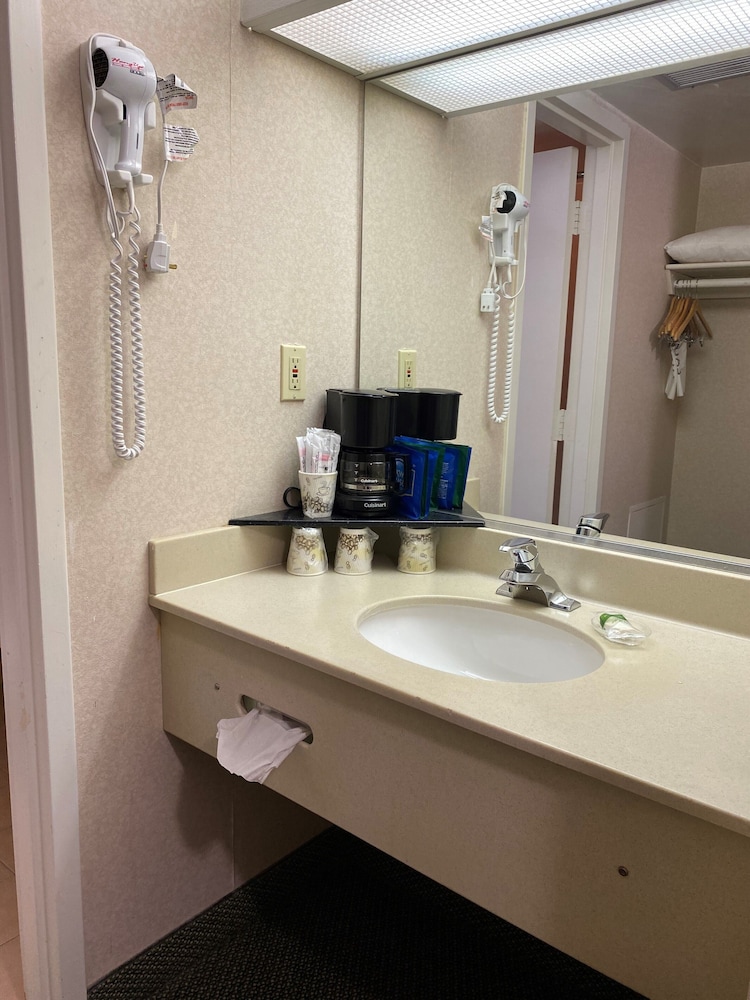 Clarion Hotel & Suites Convention Center Fredericksburg, Zdjęcie 3