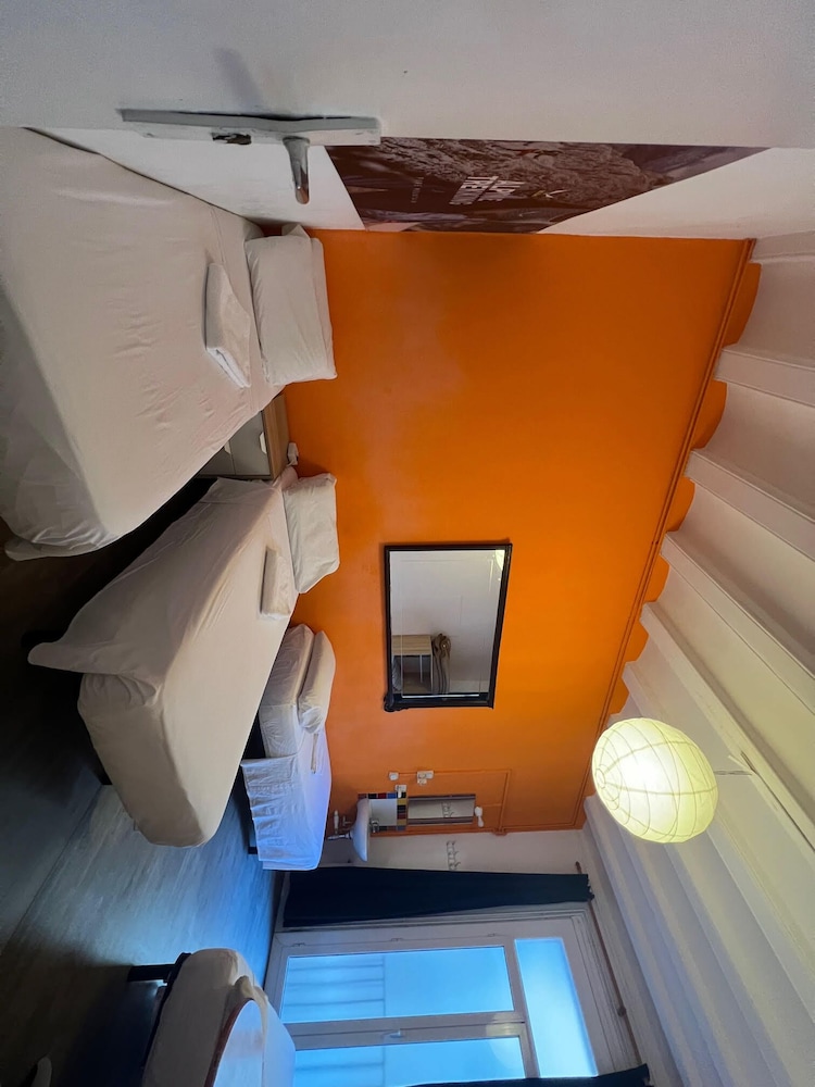Habitación Cuádruple, Baño Compartido
