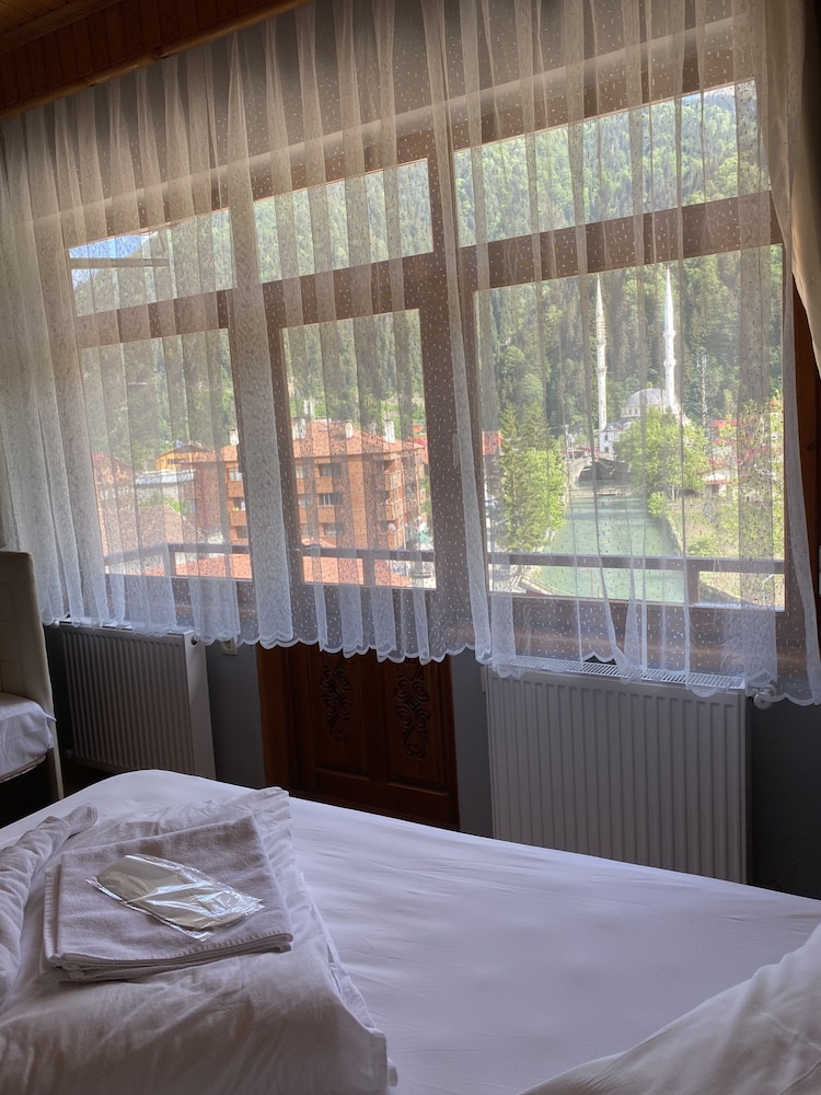 Basic Triple Room photo 3
