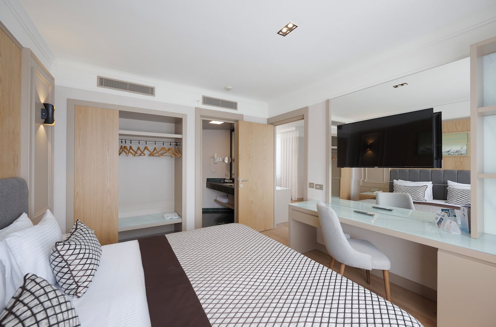 Junior Room