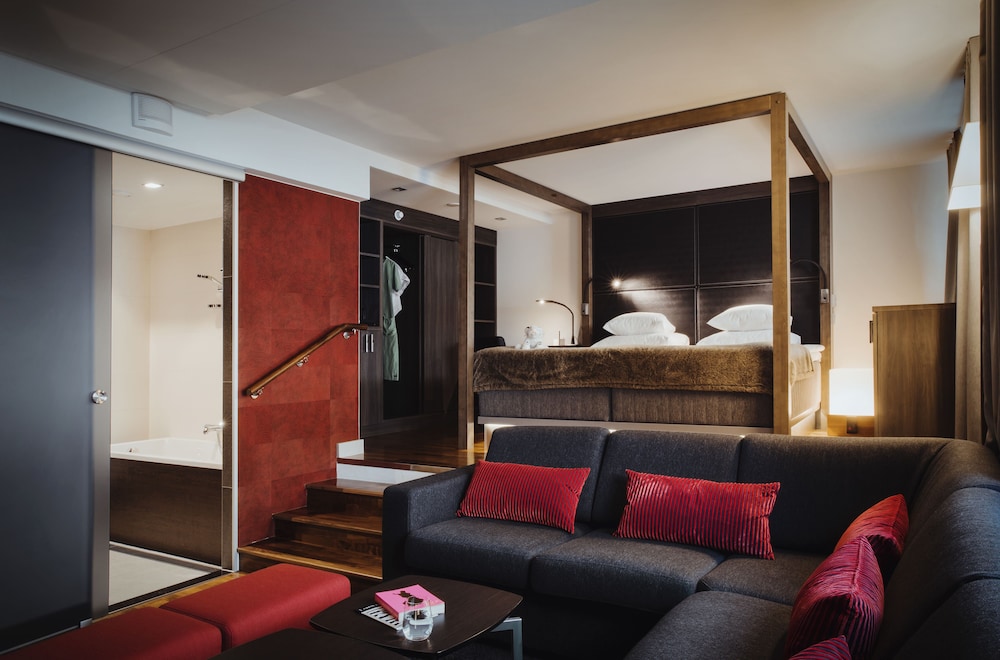 Glo Suite