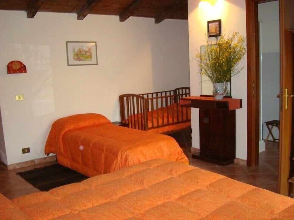 Family Quadruple Room photo 3