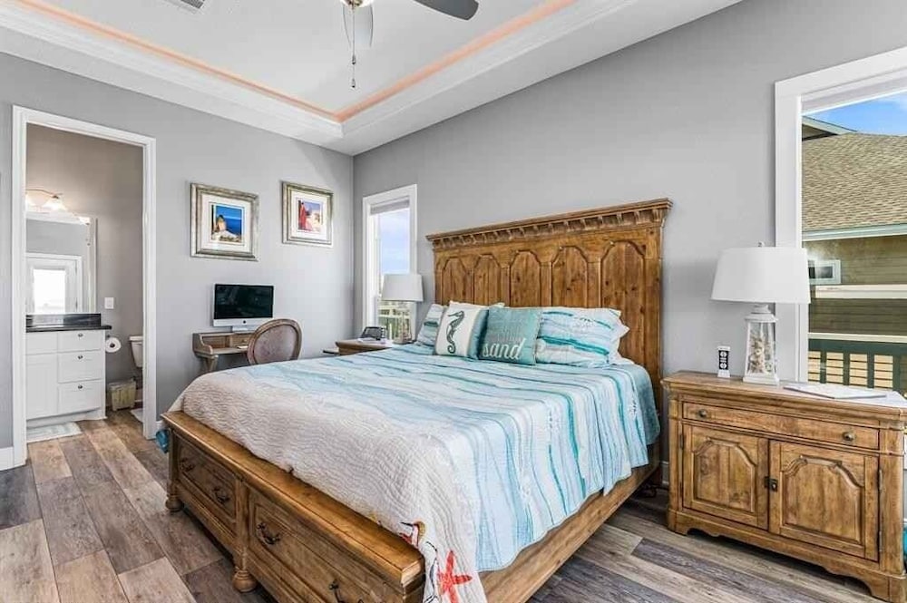 House, 4 Bedrooms photo 2