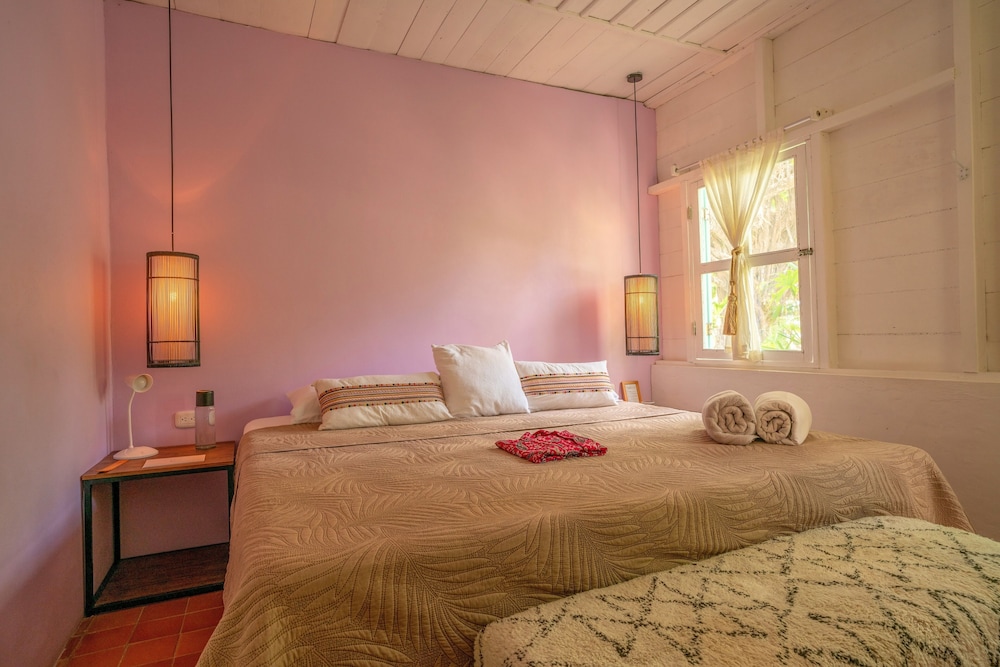 The Morado Room at the Beach Casita photo 1