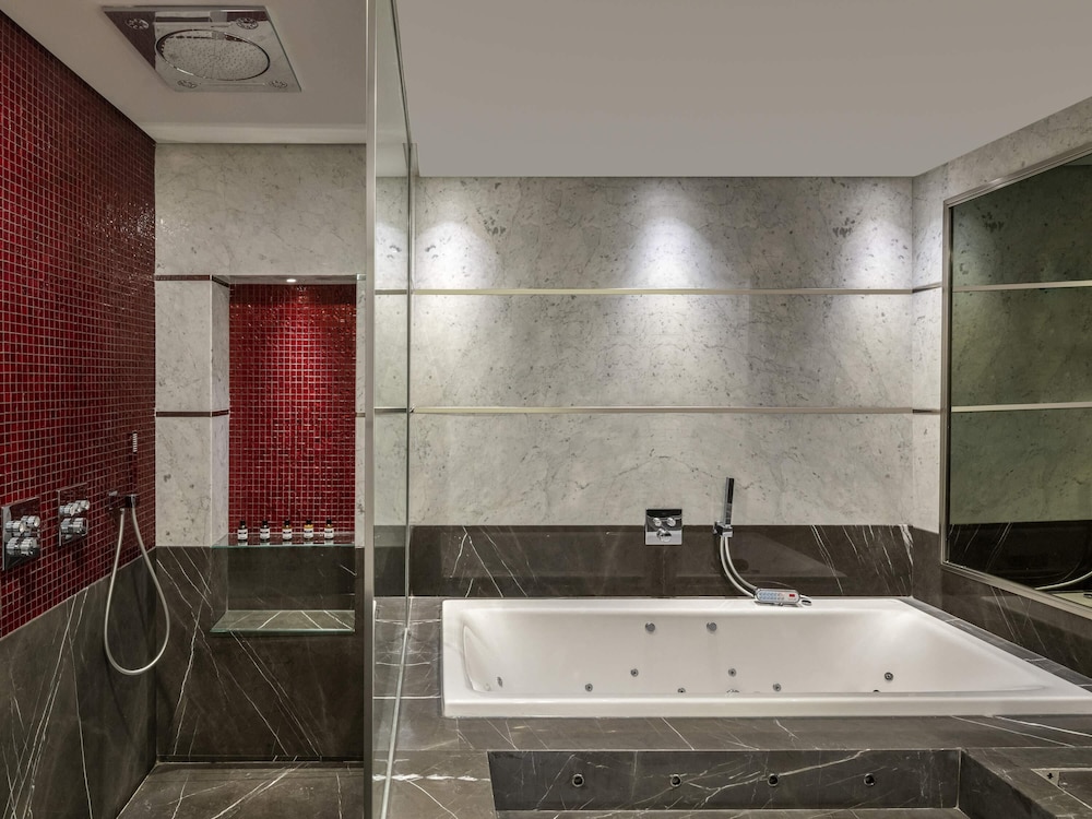 Presidential Suite, 1 King Bed thumbnail 5