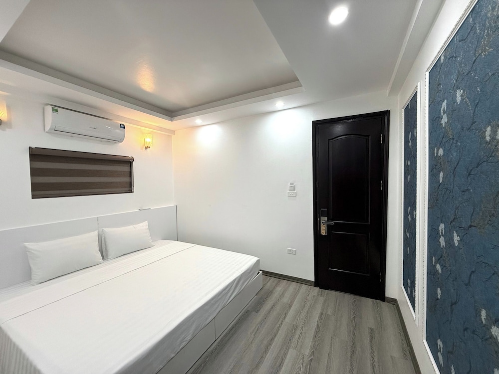 Deluxe Double Room, City View photo 3
