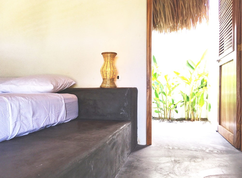 Traditional Bungalow, Terrace, Sea View photo 2