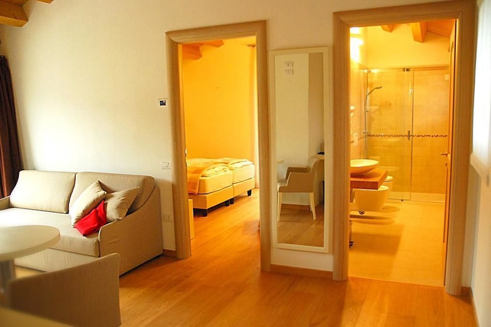 Panoramic Quadruple Room, Vineyard View photo 1