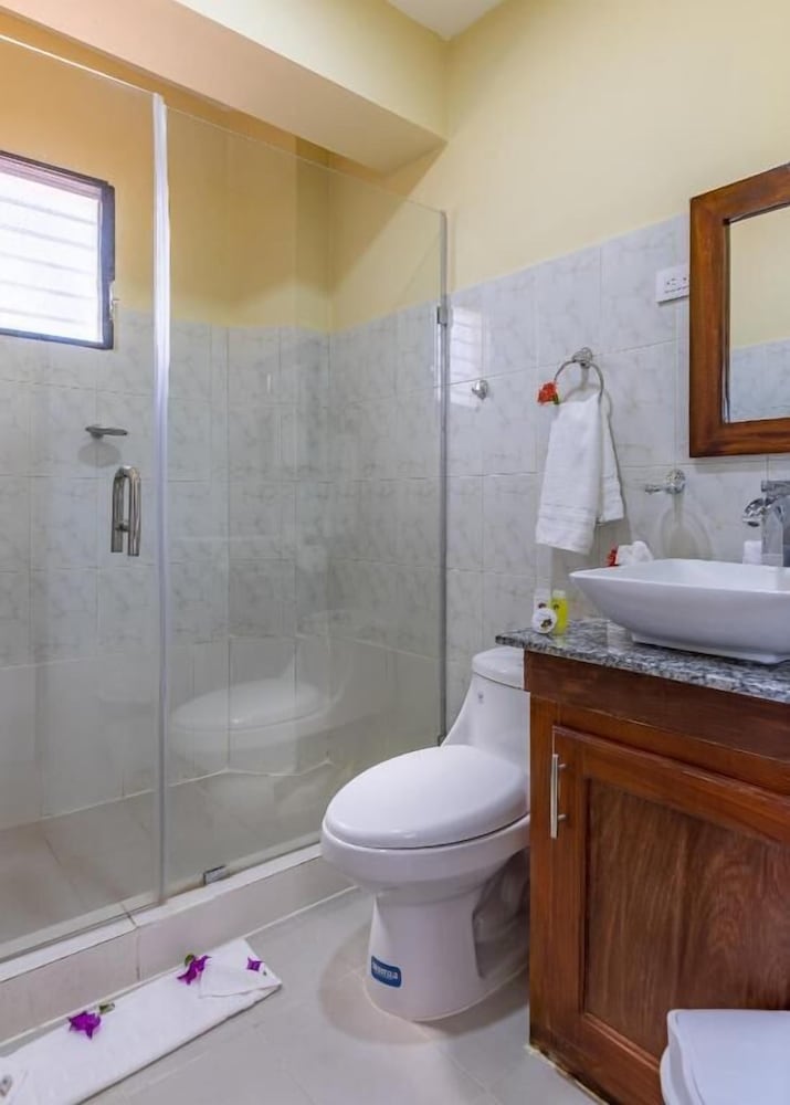 Double Room - Photo 7