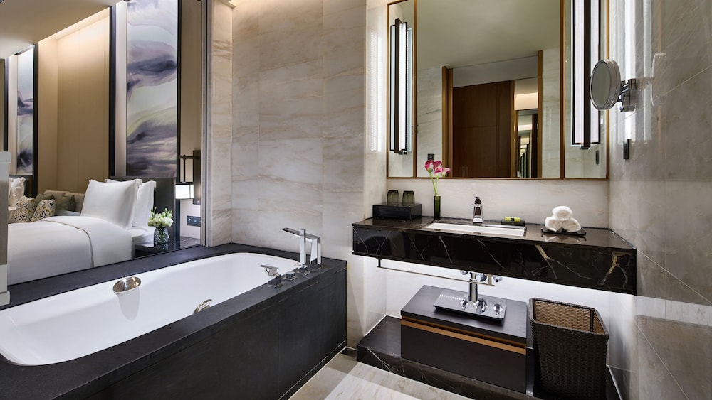 Premium Room, Club Lounge Access (Lounge Access)