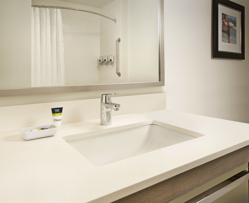 Executive Suite, Multiple Beds, Balcony, Oceanfront (Balcony) - Photo 4