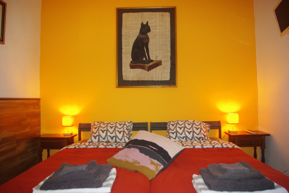 Basic Double Room