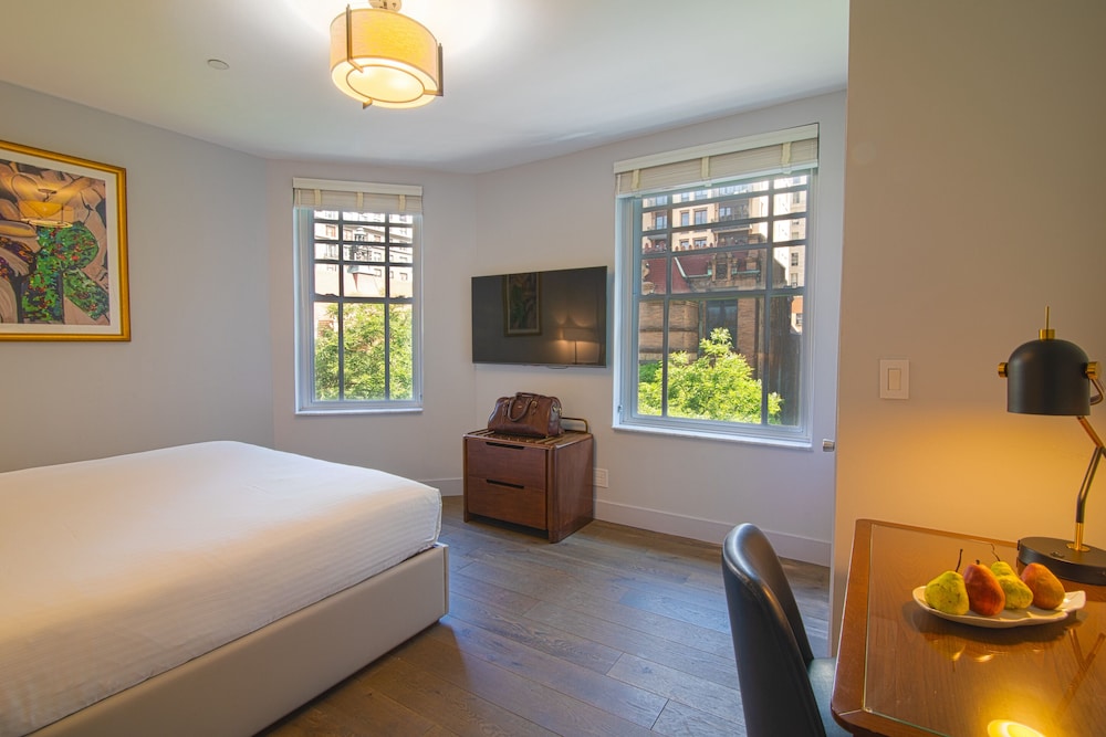 Deluxe Room, 1 King Bed