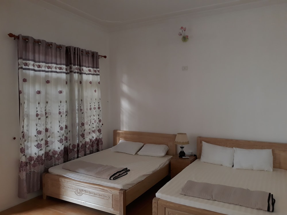 Deluxe Suite, 2 Queen Beds, Private Bathroom, River View photo 2