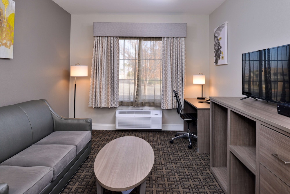 Suite, 1 Queen Bed With Sofa Bed, Accessible, Non Smoking (With Sofabed) photo 1
