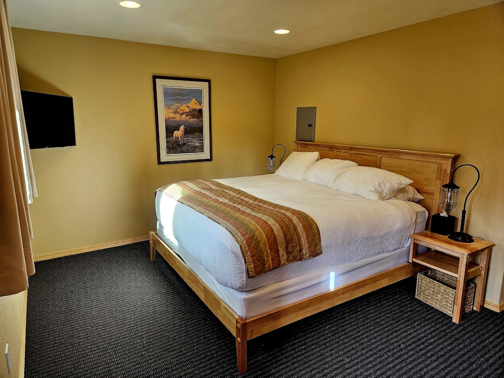 Comfort Cabin, 1 King Bed, River View