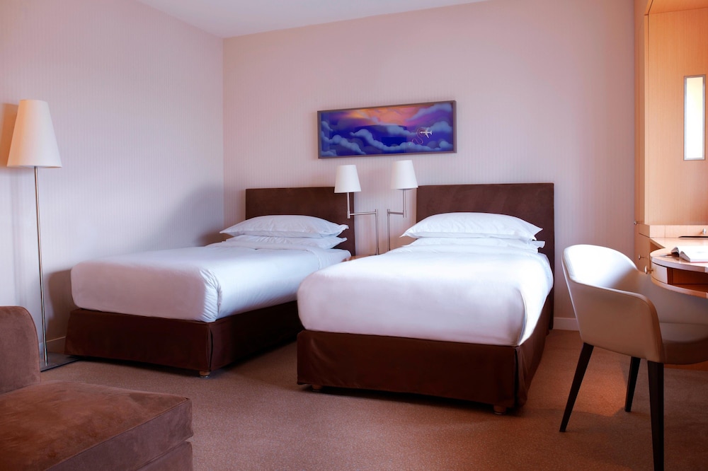 Deluxe Room, 2 Twin Beds - Photo 5