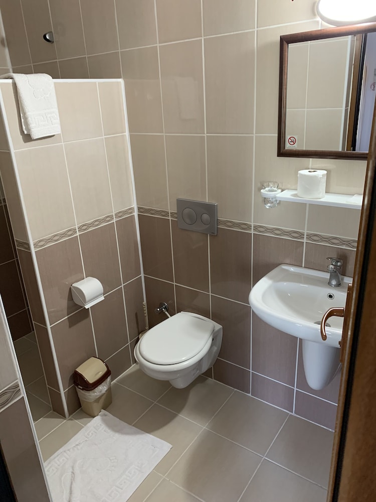 Superior Twin Room, Balcony - Photo 12