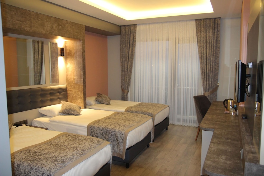 Standard Triple Room photo 1