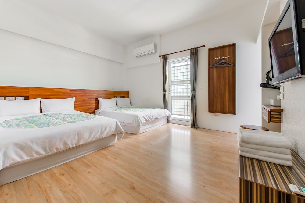 Standard Japanese-style Quadruple Room photo 1