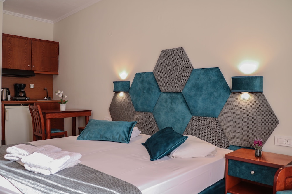 Deluxe Triple Room, 1 Bedroom photo 3