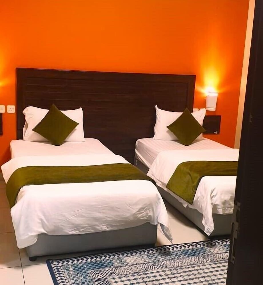 Basic Double or Twin Room photo 3