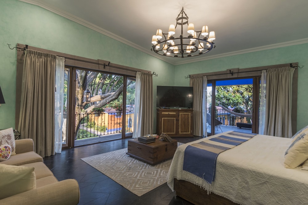 Deluxe Studio Suite photo 1