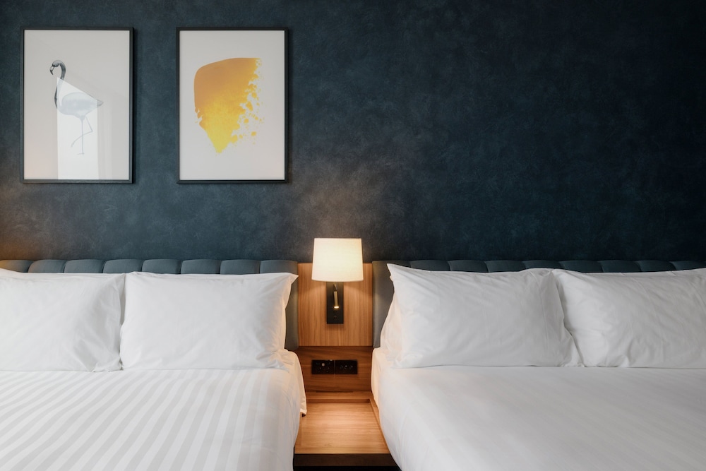 Standard Room, 2 Queen Beds - Photo 3
