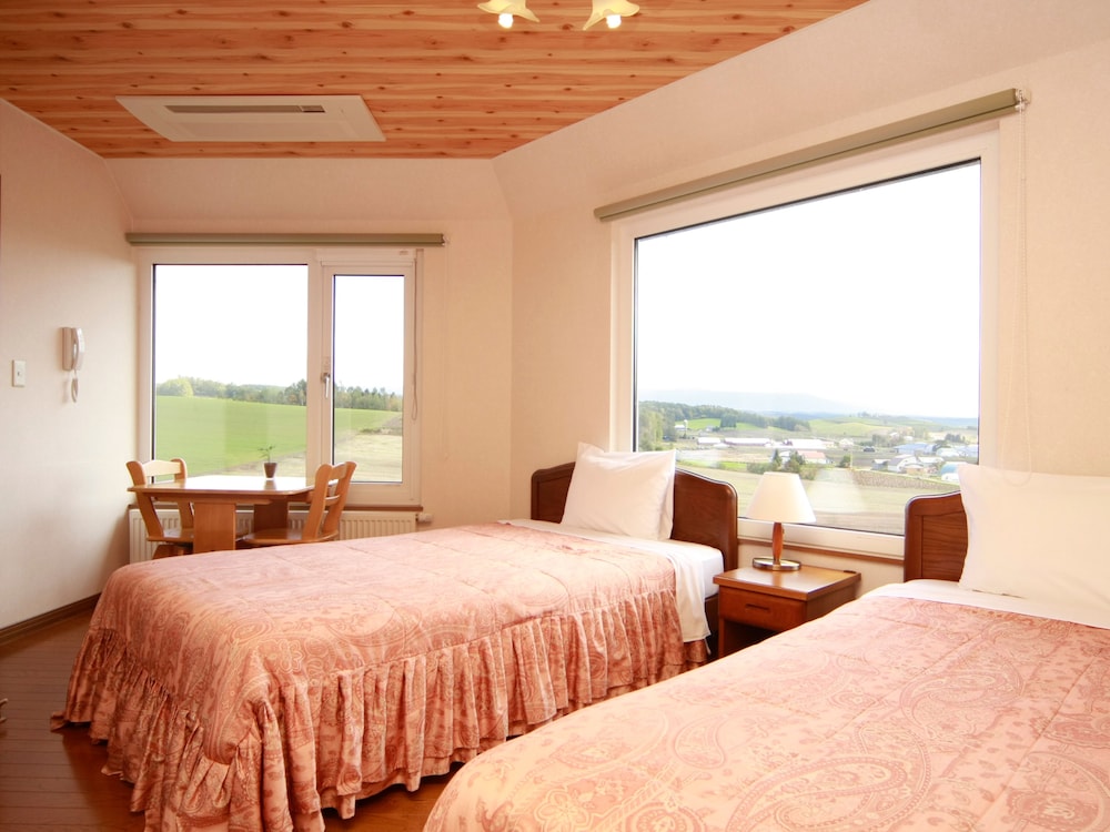 Deluxe Twin Room, Non Smoking, Mountain View