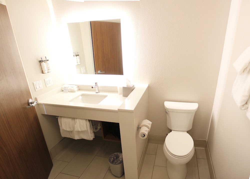 Suite, Multiple Beds - Photo 3