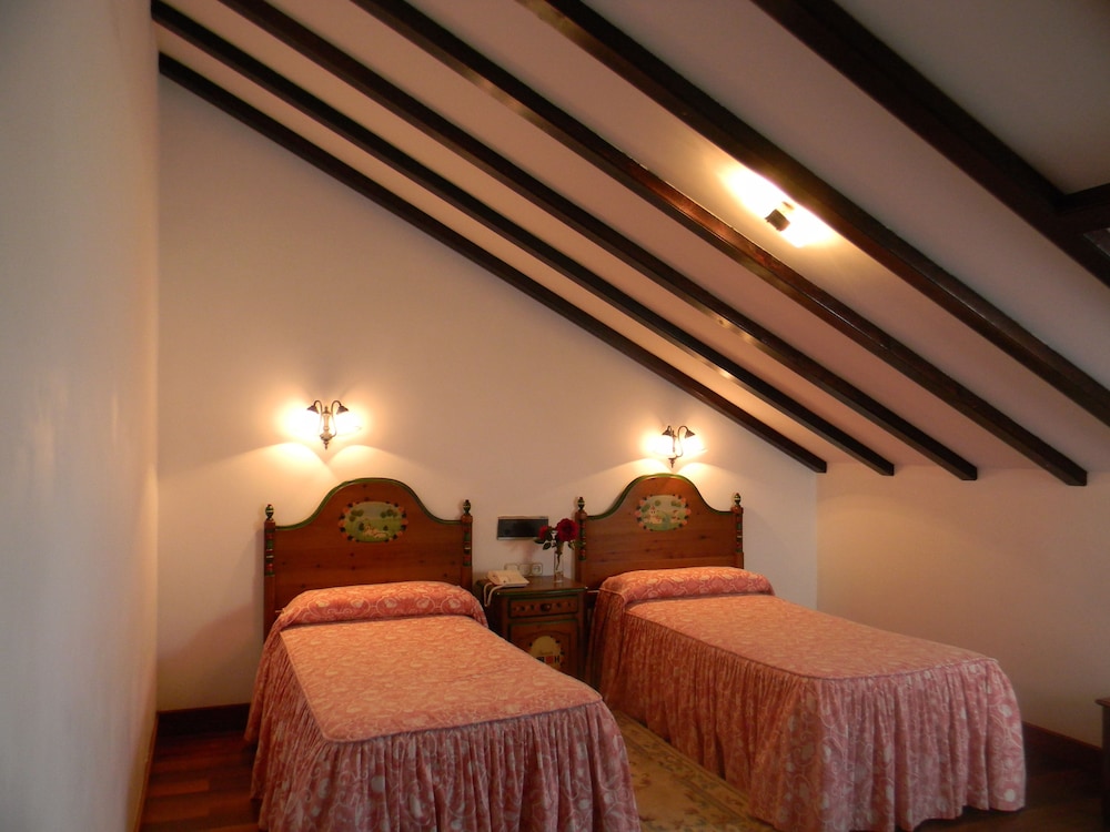 Standard Double Room photo 2