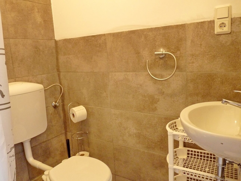 Standard Apartment, Ensuite photo 2