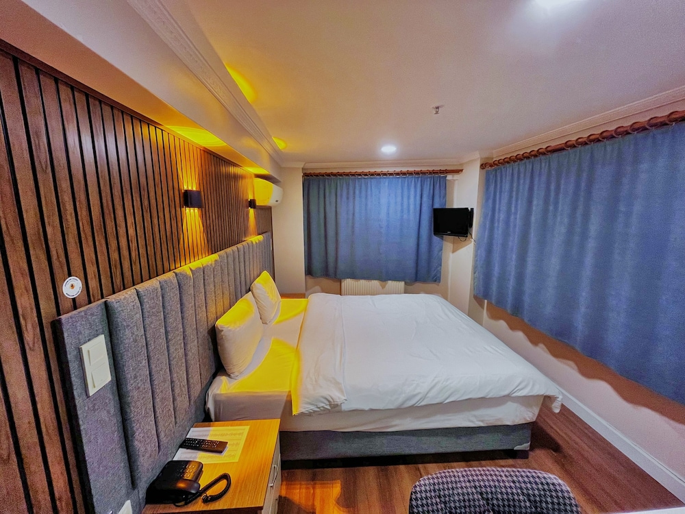 Economy Double Room photo 2