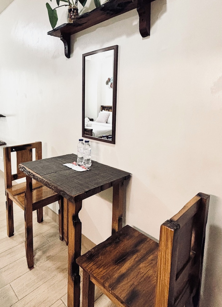 Condo, 1 Bedroom, Balcony