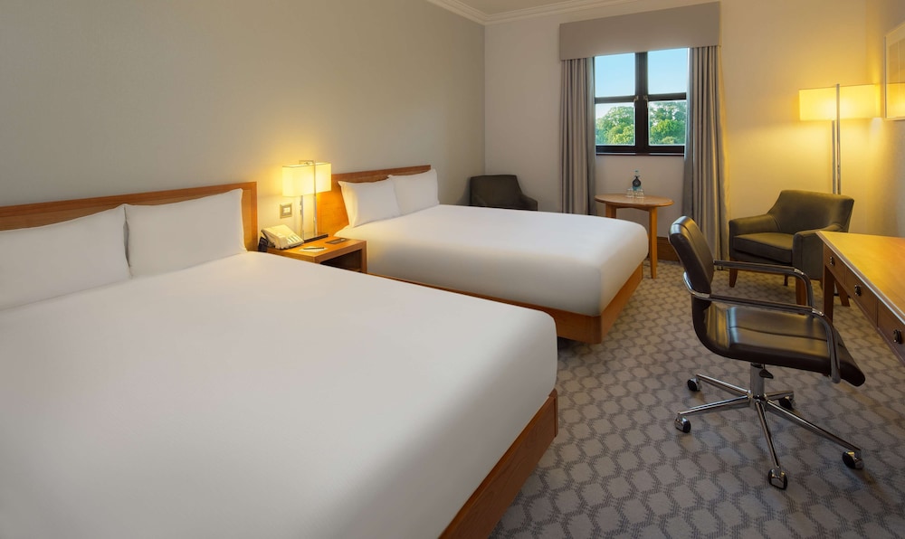 Family Guest Room with Two Double Beds - Photo 1